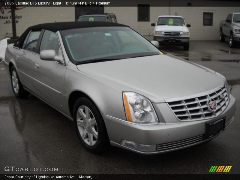 Light Platinum Metallic / Titanium 2006 Cadillac DTS Luxury