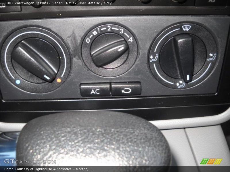 Reflex Silver Metallic / Grey 2003 Volkswagen Passat GL Sedan