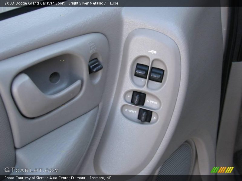 Bright Silver Metallic / Taupe 2003 Dodge Grand Caravan Sport
