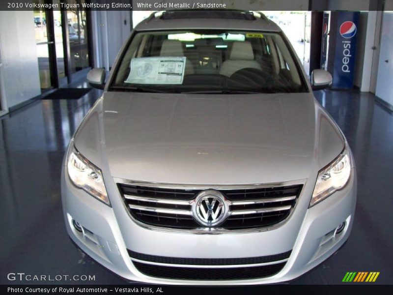 White Gold Metallic / Sandstone 2010 Volkswagen Tiguan Wolfsburg Edition