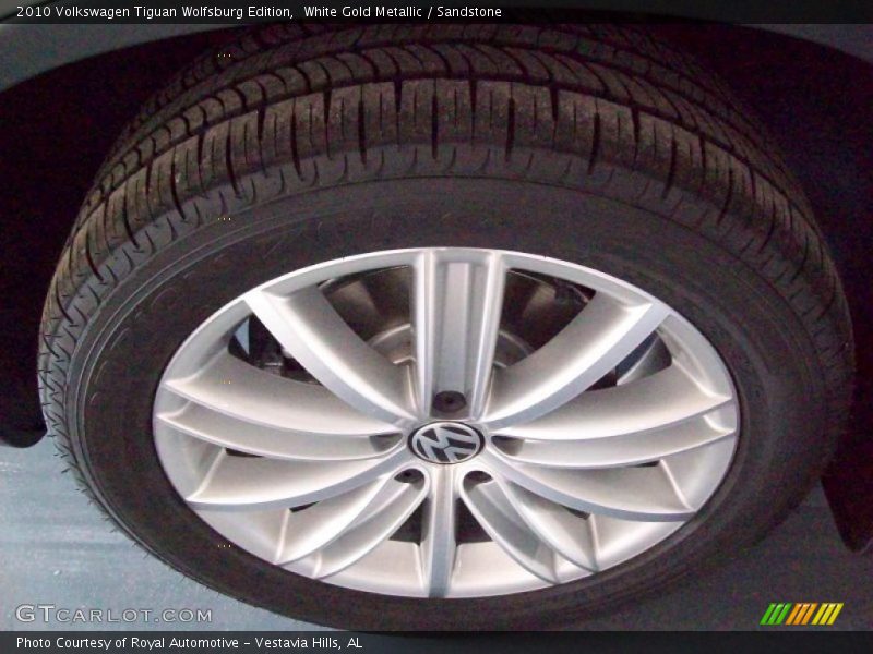 White Gold Metallic / Sandstone 2010 Volkswagen Tiguan Wolfsburg Edition