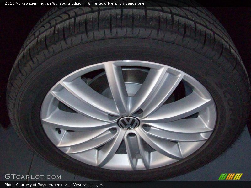 White Gold Metallic / Sandstone 2010 Volkswagen Tiguan Wolfsburg Edition