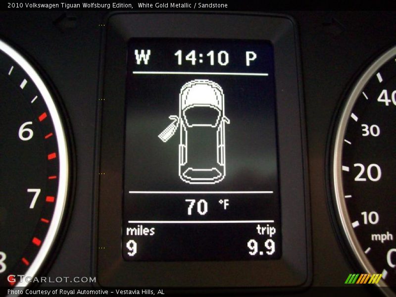 White Gold Metallic / Sandstone 2010 Volkswagen Tiguan Wolfsburg Edition