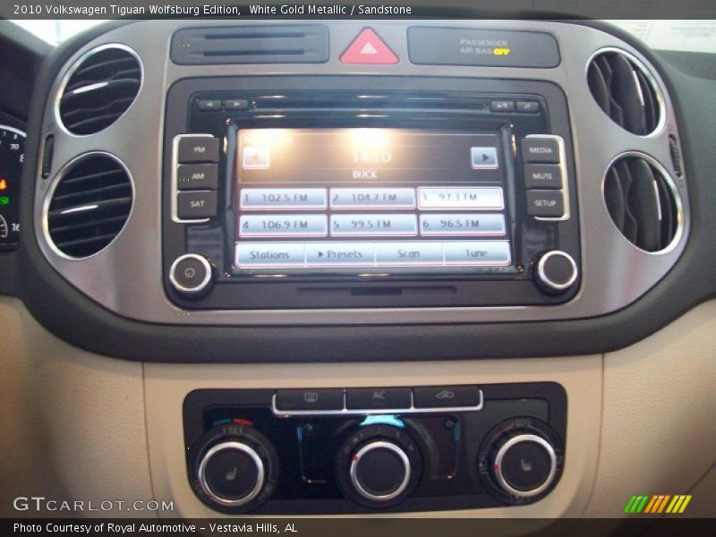 White Gold Metallic / Sandstone 2010 Volkswagen Tiguan Wolfsburg Edition