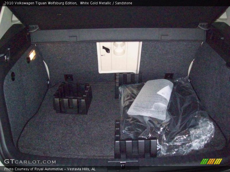 White Gold Metallic / Sandstone 2010 Volkswagen Tiguan Wolfsburg Edition