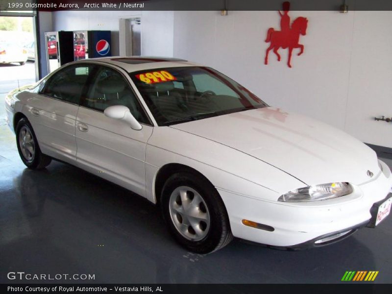 Arctic White / Neutral 1999 Oldsmobile Aurora