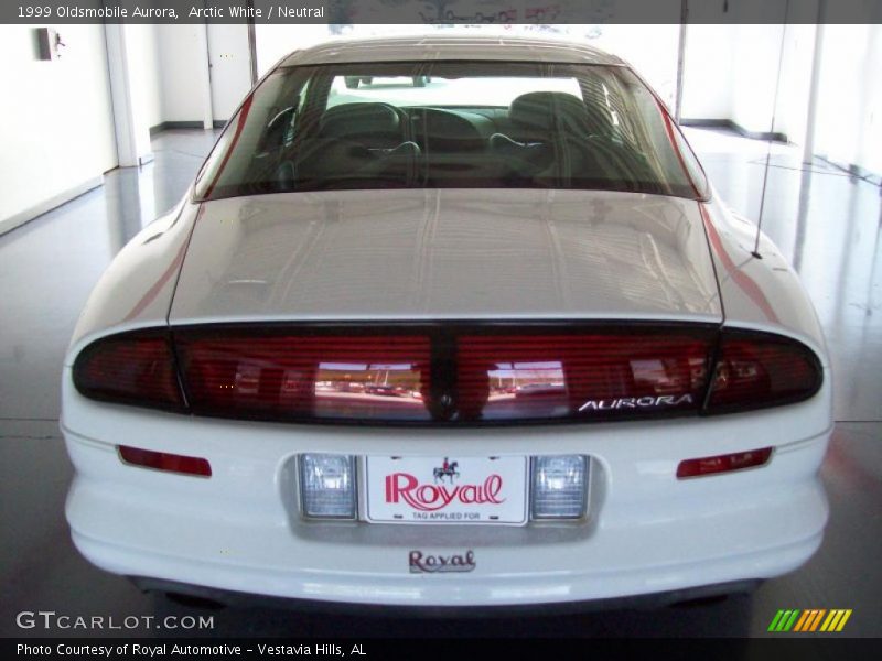 Arctic White / Neutral 1999 Oldsmobile Aurora