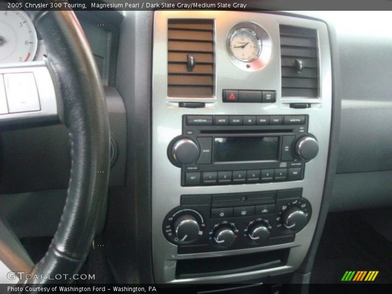 Magnesium Pearl / Dark Slate Gray/Medium Slate Gray 2005 Chrysler 300 Touring