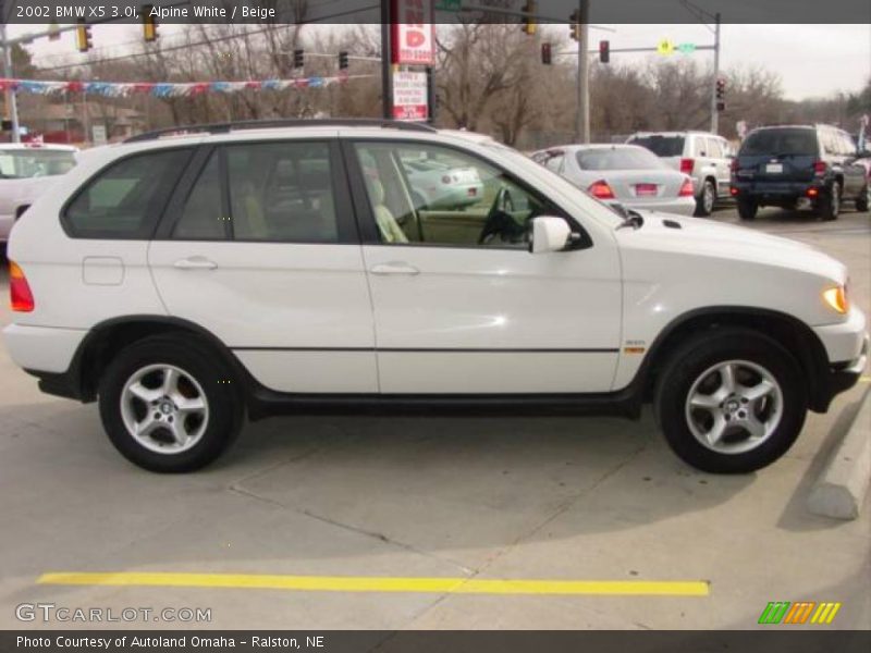 Alpine White / Beige 2002 BMW X5 3.0i