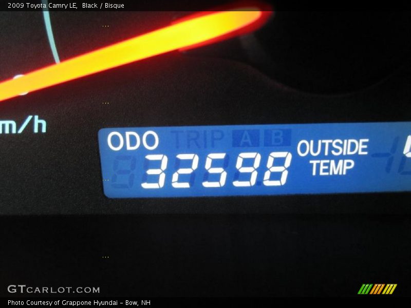 Black / Bisque 2009 Toyota Camry LE