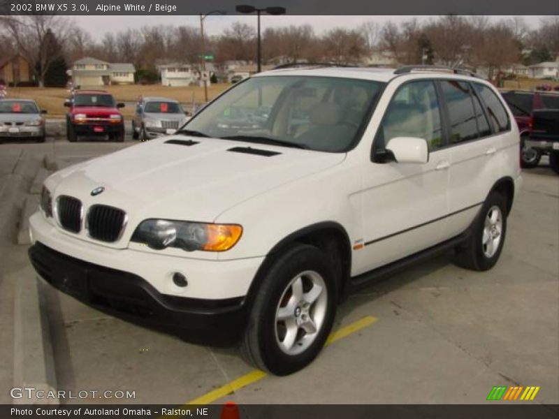 Alpine White / Beige 2002 BMW X5 3.0i