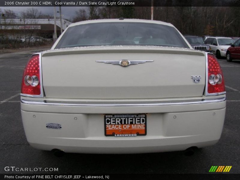 Cool Vanilla / Dark Slate Gray/Light Graystone 2006 Chrysler 300 C HEMI