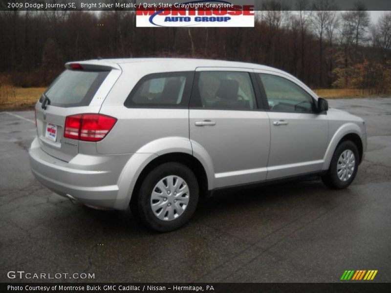 Bright Silver Metallic / Dark Slate Gray/Light Graystone 2009 Dodge Journey SE