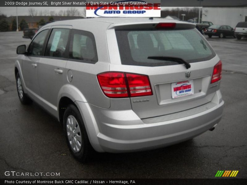 Bright Silver Metallic / Dark Slate Gray/Light Graystone 2009 Dodge Journey SE