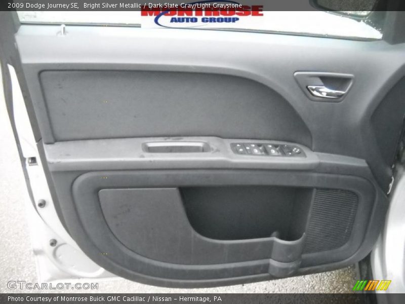 Bright Silver Metallic / Dark Slate Gray/Light Graystone 2009 Dodge Journey SE