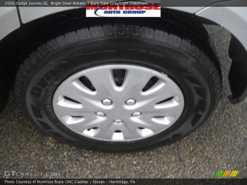 Bright Silver Metallic / Dark Slate Gray/Light Graystone 2009 Dodge Journey SE