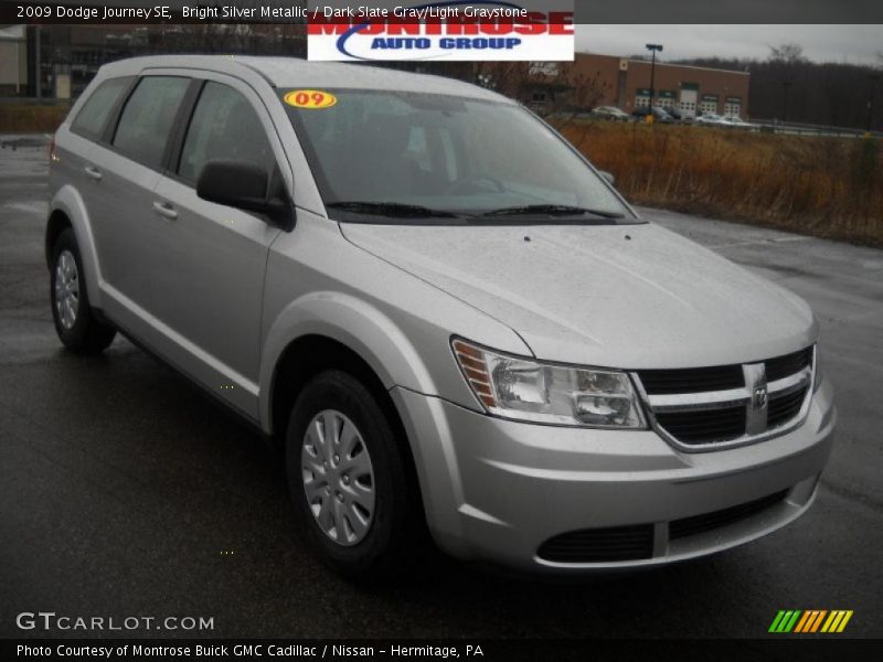 Bright Silver Metallic / Dark Slate Gray/Light Graystone 2009 Dodge Journey SE
