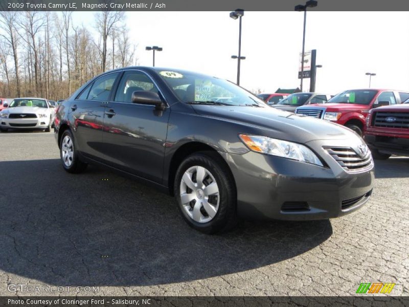 Magnetic Gray Metallic / Ash 2009 Toyota Camry LE