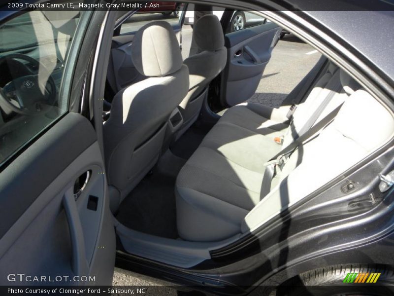 Magnetic Gray Metallic / Ash 2009 Toyota Camry LE