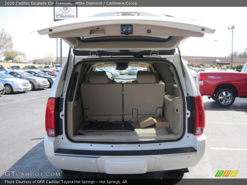 White Diamond / Cashmere/Cocoa 2010 Cadillac Escalade ESV Premium