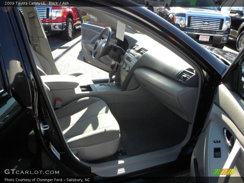 Black / Ash 2009 Toyota Camry LE