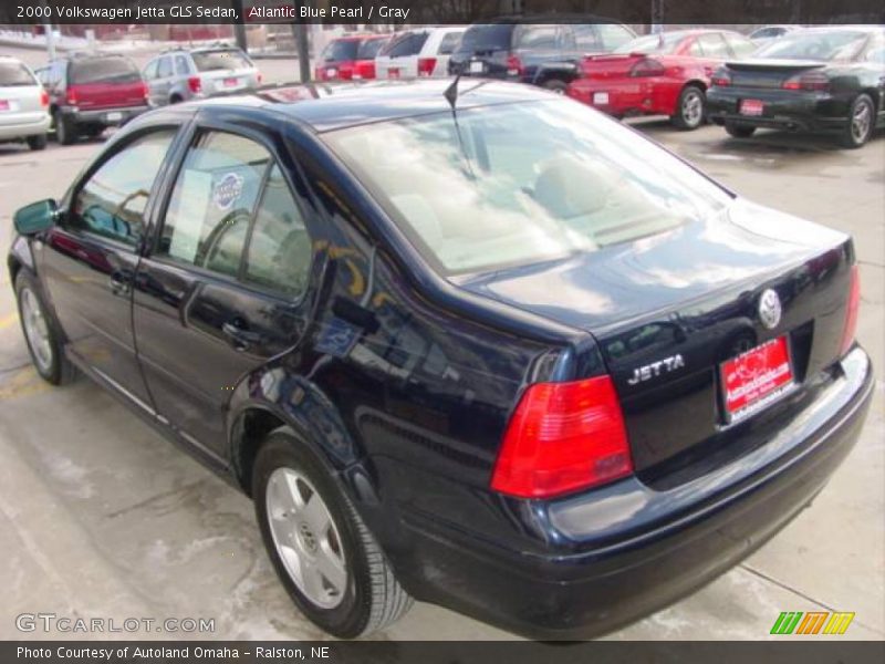 Atlantic Blue Pearl / Gray 2000 Volkswagen Jetta GLS Sedan