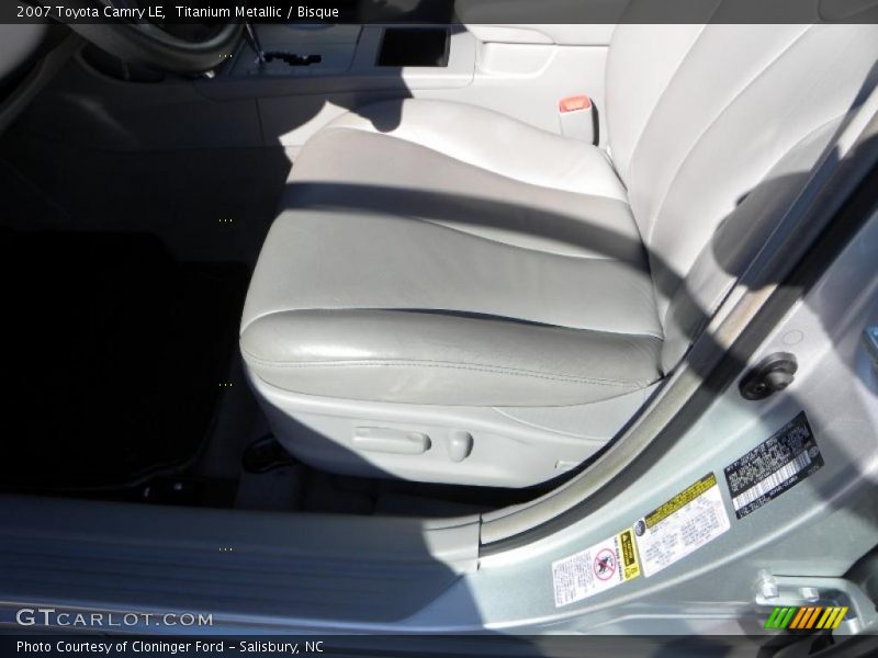 Titanium Metallic / Bisque 2007 Toyota Camry LE