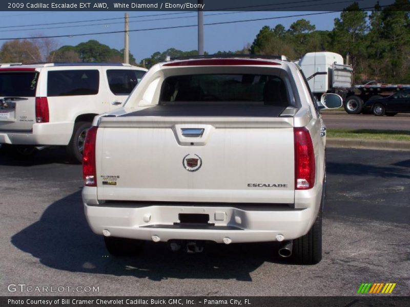 White Diamond / Ebony/Ebony 2009 Cadillac Escalade EXT AWD