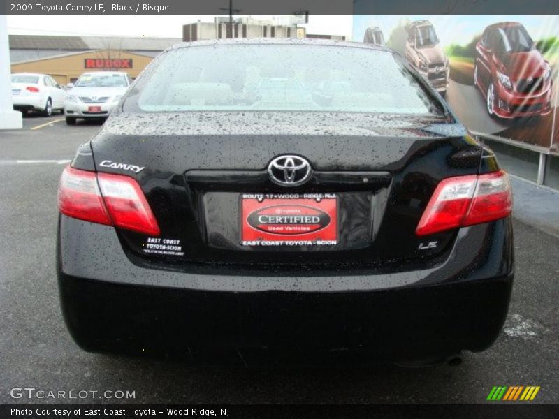 Black / Bisque 2009 Toyota Camry LE