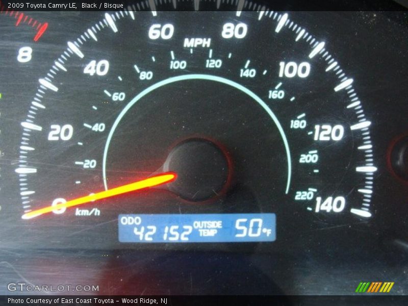 Black / Bisque 2009 Toyota Camry LE