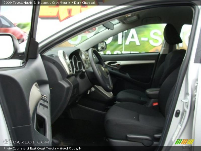 Magnetic Gray Metallic / Dark Charcoal 2009 Toyota Matrix S