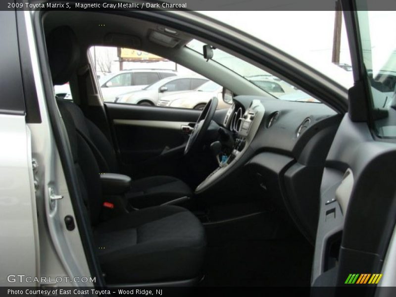 Magnetic Gray Metallic / Dark Charcoal 2009 Toyota Matrix S