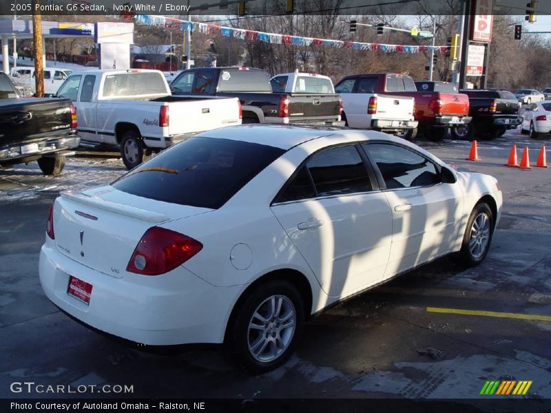 Ivory White / Ebony 2005 Pontiac G6 Sedan