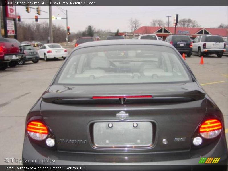 Gray Lustre Metallic / Black 2000 Nissan Maxima GLE