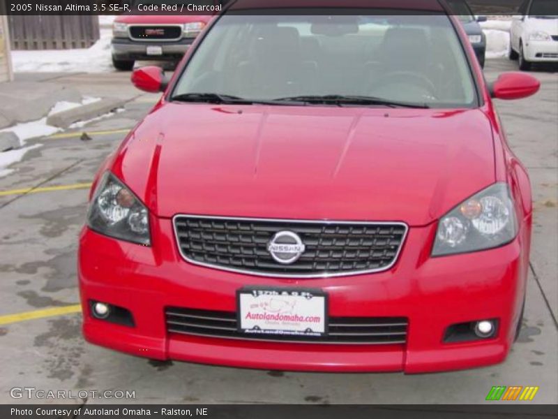 Code Red / Charcoal 2005 Nissan Altima 3.5 SE-R