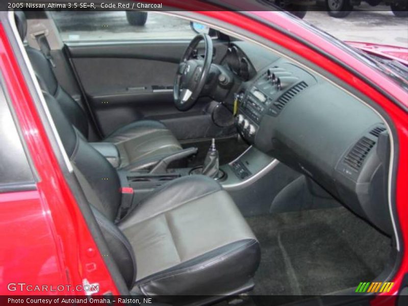 Code Red / Charcoal 2005 Nissan Altima 3.5 SE-R