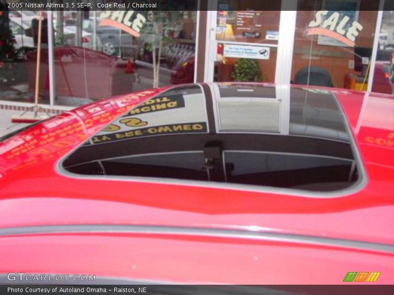 Code Red / Charcoal 2005 Nissan Altima 3.5 SE-R