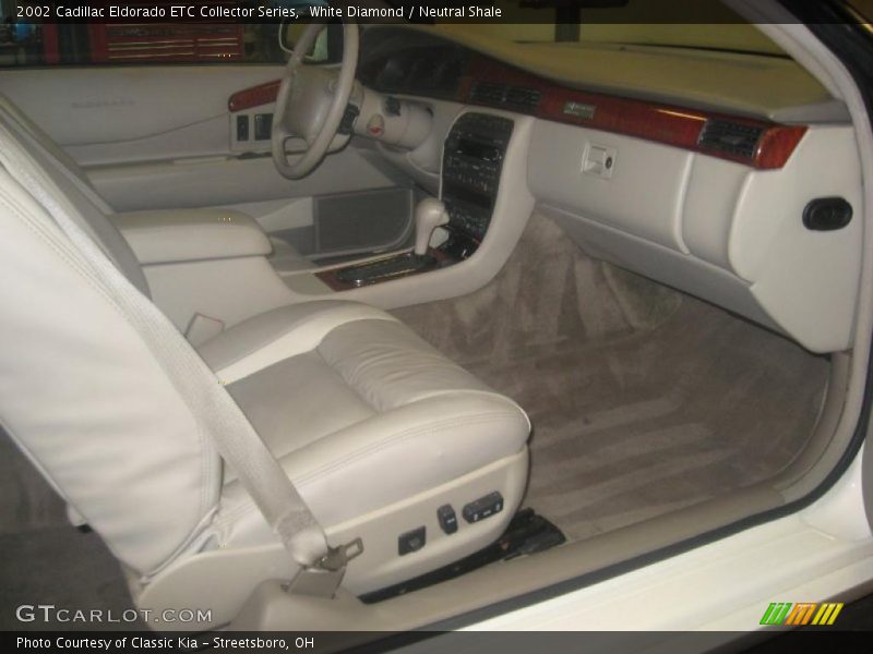 White Diamond / Neutral Shale 2002 Cadillac Eldorado ETC Collector Series