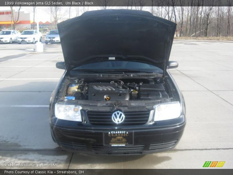Uni Black / Black 1999 Volkswagen Jetta GLS Sedan