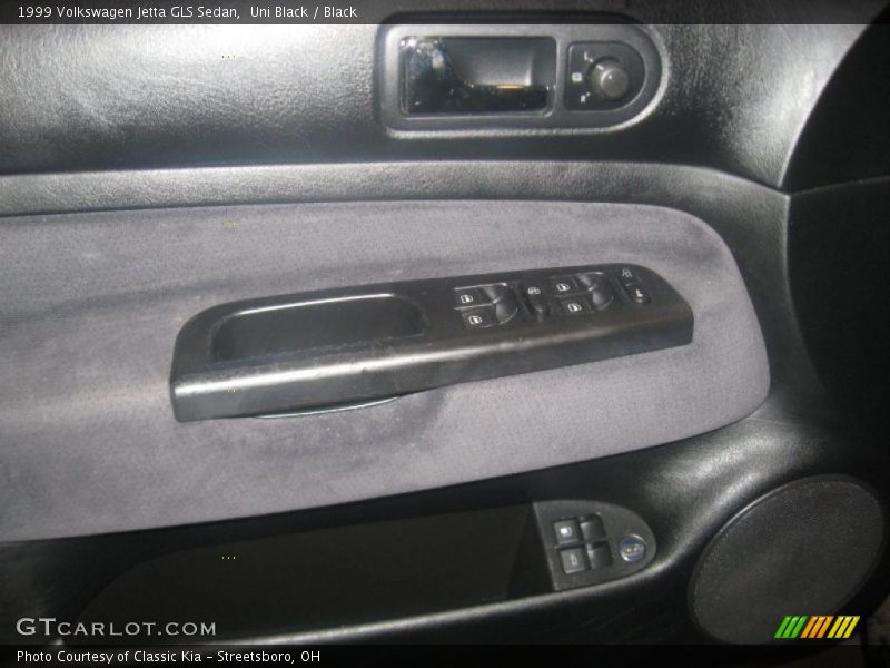 Uni Black / Black 1999 Volkswagen Jetta GLS Sedan