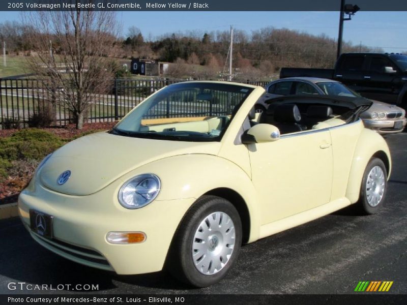 Mellow Yellow / Black 2005 Volkswagen New Beetle GL Convertible