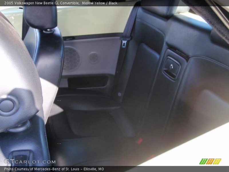 Mellow Yellow / Black 2005 Volkswagen New Beetle GL Convertible