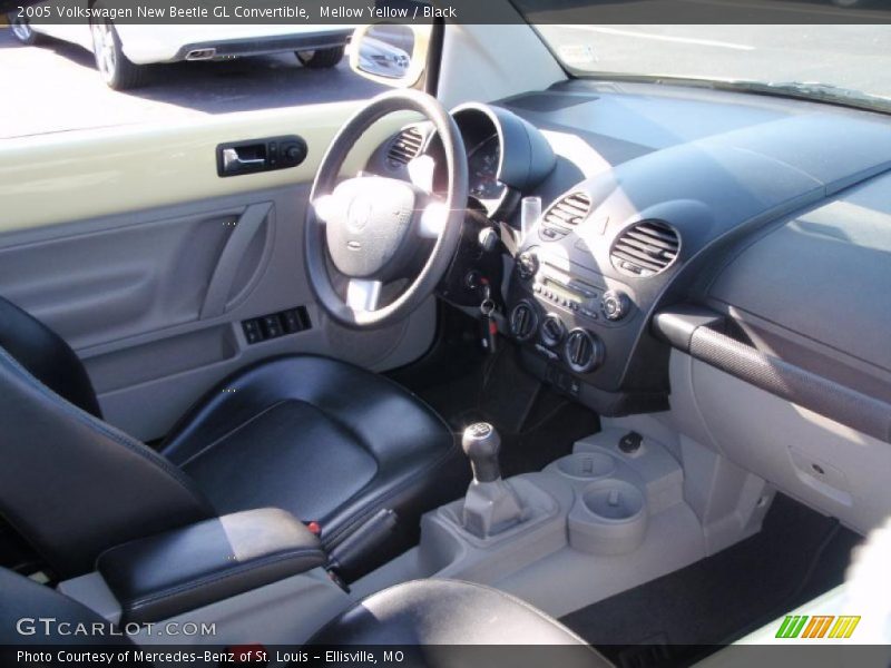 Mellow Yellow / Black 2005 Volkswagen New Beetle GL Convertible