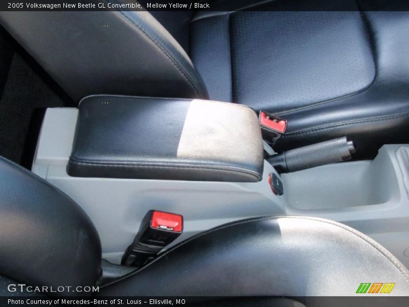 Mellow Yellow / Black 2005 Volkswagen New Beetle GL Convertible