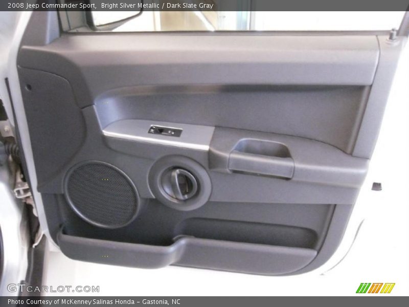 Bright Silver Metallic / Dark Slate Gray 2008 Jeep Commander Sport