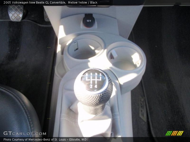 Mellow Yellow / Black 2005 Volkswagen New Beetle GL Convertible