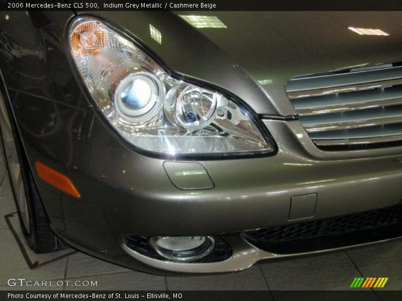 Indium Grey Metallic / Cashmere Beige 2006 Mercedes-Benz CLS 500