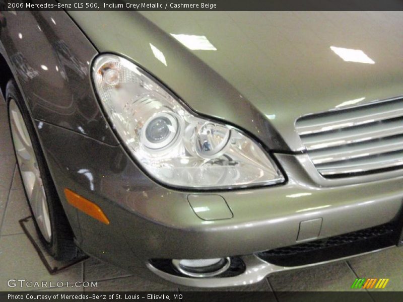 Indium Grey Metallic / Cashmere Beige 2006 Mercedes-Benz CLS 500