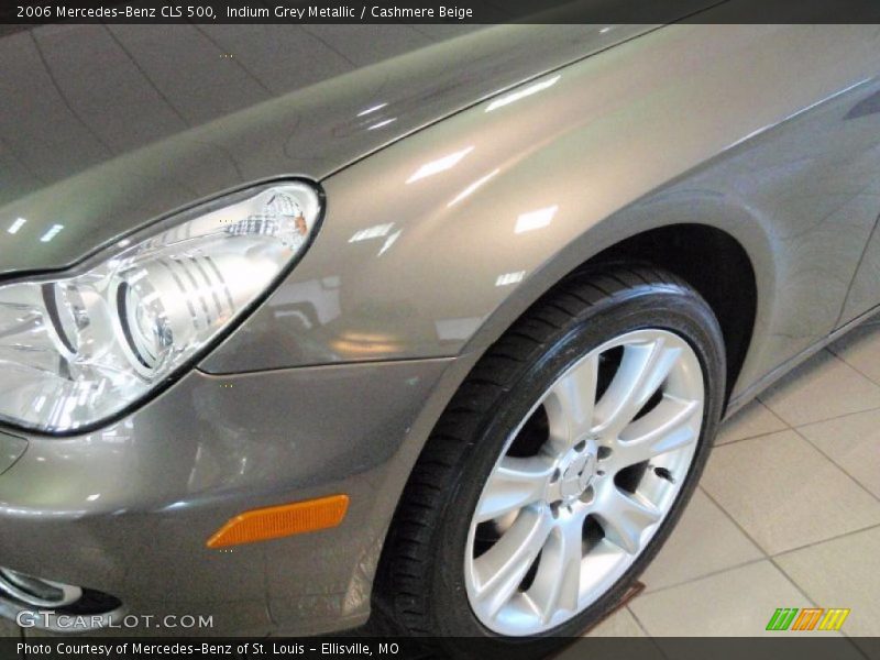 Indium Grey Metallic / Cashmere Beige 2006 Mercedes-Benz CLS 500