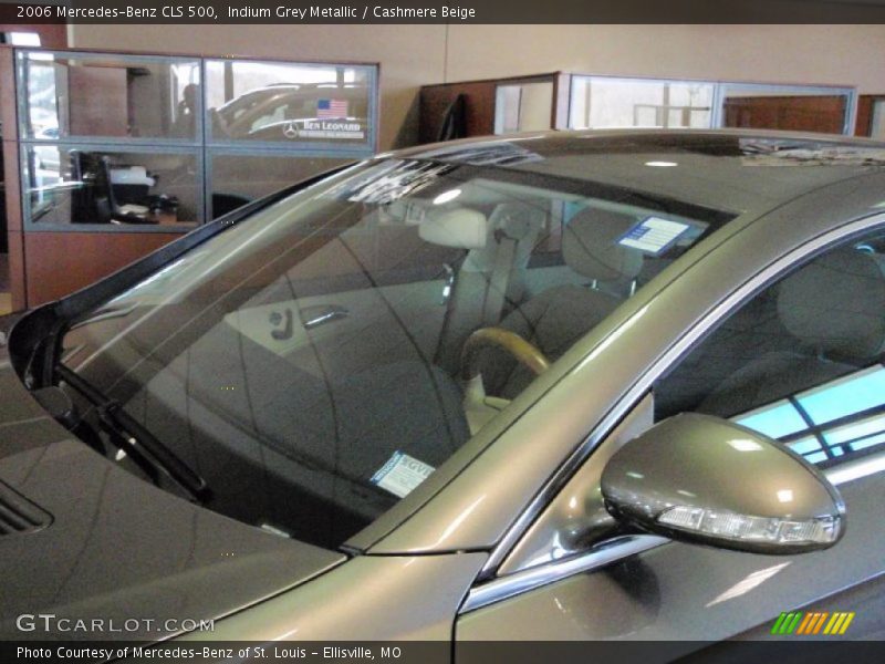 Indium Grey Metallic / Cashmere Beige 2006 Mercedes-Benz CLS 500